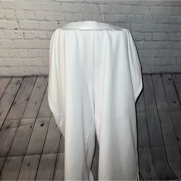 Avenue Pants - Avenue Forte Capri White Pants size 30/32